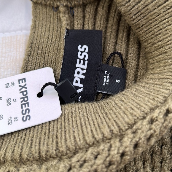 Short sleeve women’s sweater - Picture 4 of 4